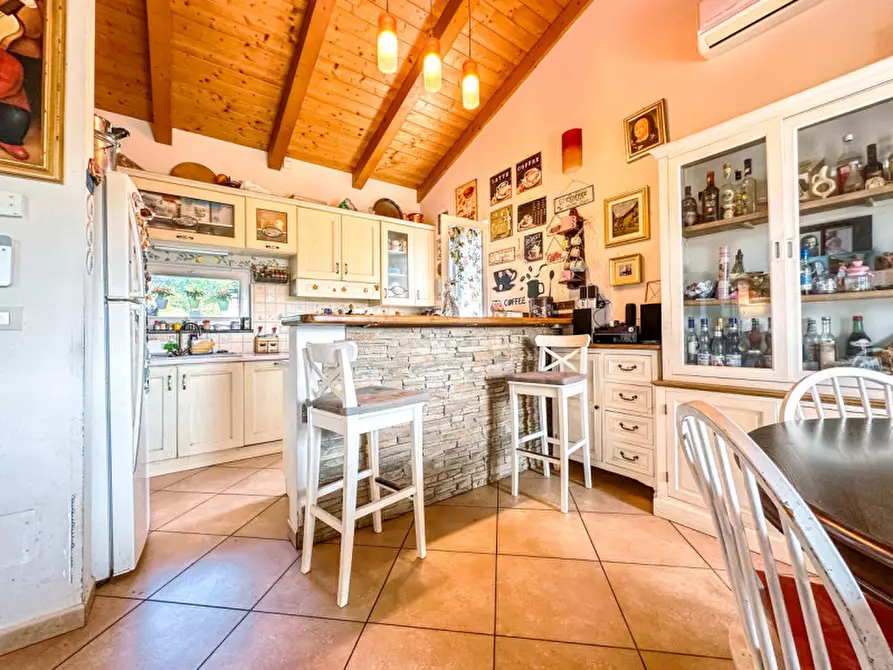 Immagine 4 di Villa in vendita  in Via Alpini d'Italia 16 a Boca