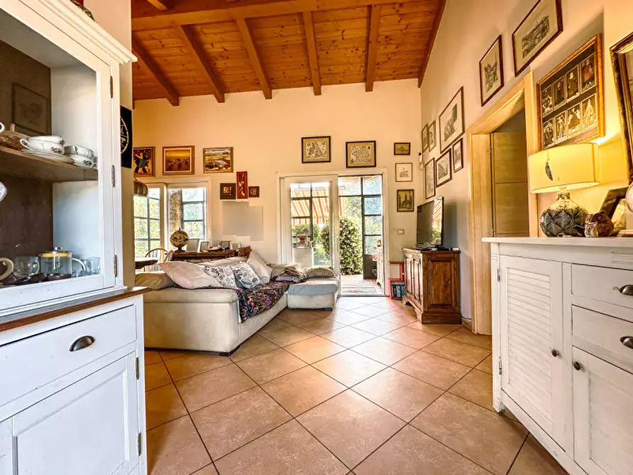 Immagine 7 di Villa in vendita  in Via Alpini d'Italia 16 a Boca