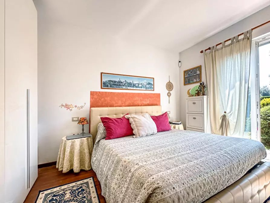 Immagine 12 di Villa in vendita  in Via Alpini d'Italia 16 a Boca