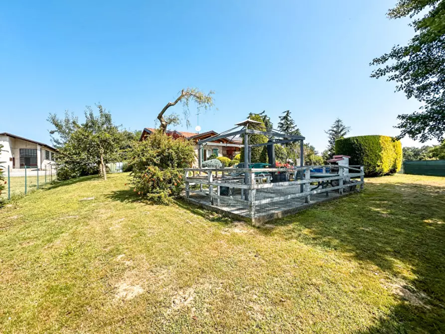 Immagine 26 di Villa in vendita  in Via Alpini d'Italia 16 a Boca