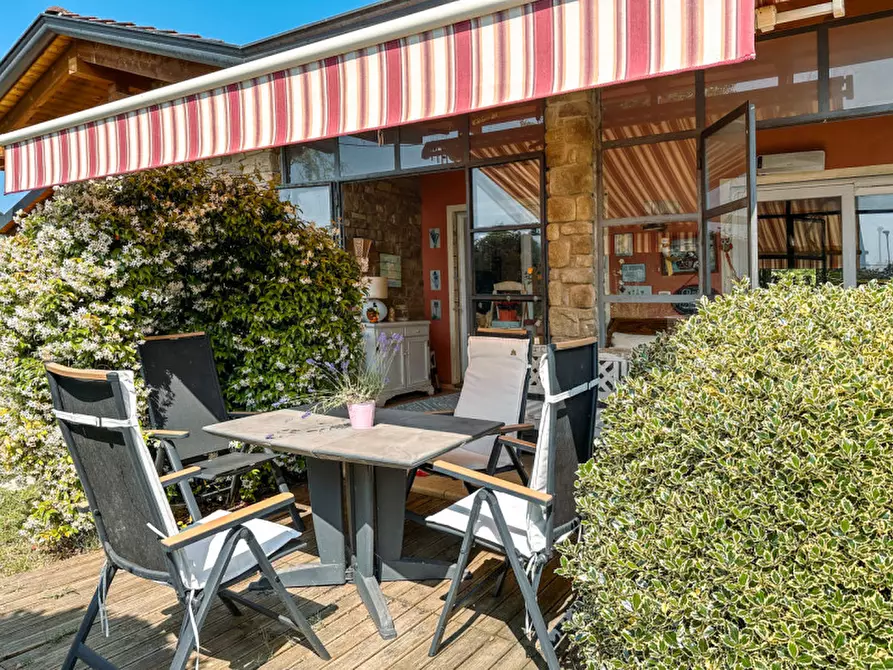 Immagine 31 di Villa in vendita  in Via Alpini d'Italia 16 a Boca