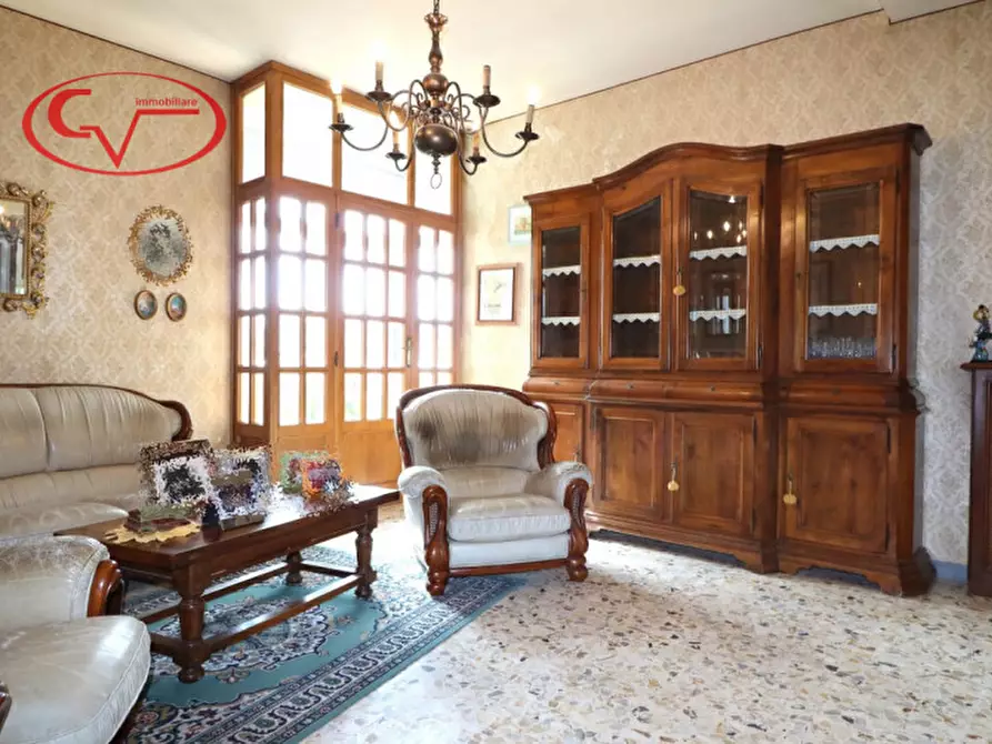 Immagine 5 di Appartamento in vendita  in via fratelli cervi a Montevarchi