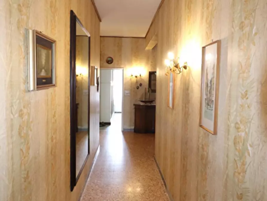 Immagine 7 di Appartamento in vendita  in via fratelli cervi a Montevarchi