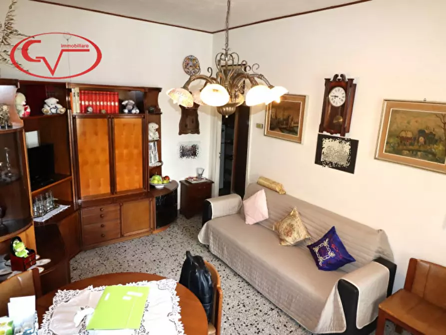 Immagine 9 di Appartamento in vendita  in via fratelli cervi a Montevarchi