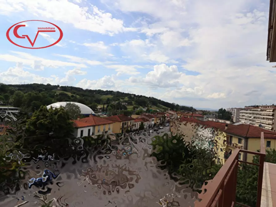 Immagine 11 di Appartamento in vendita  in via fratelli cervi a Montevarchi
