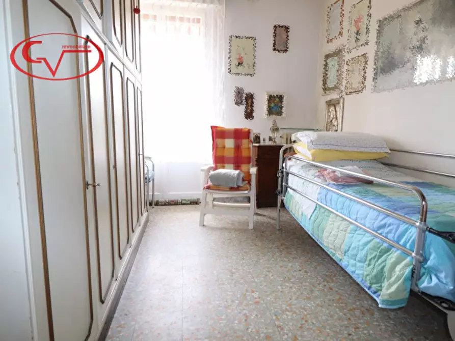 Immagine 17 di Appartamento in vendita  in via fratelli cervi a Montevarchi