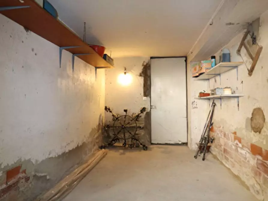 Immagine 35 di Appartamento in vendita  in via fratelli cervi a Montevarchi