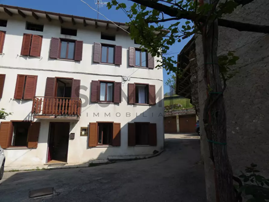 Immagine 2 di Casa indipendente in vendita  a Torrebelvicino