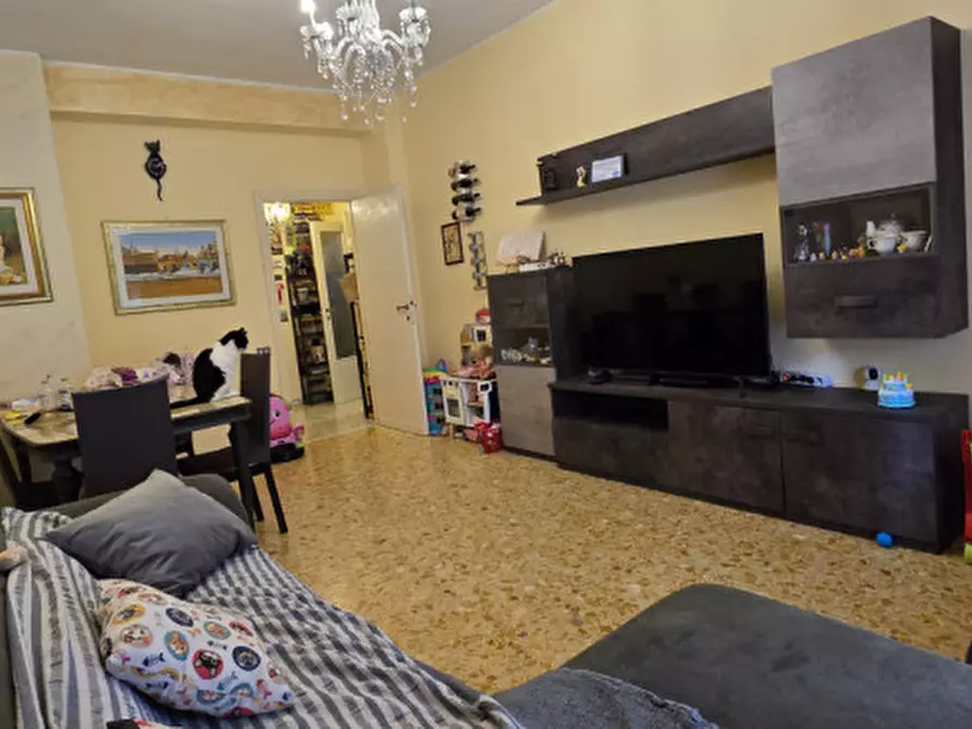 Immagine 7 di Appartamento in vendita  in Via Licinio Stolone 106 a Roma