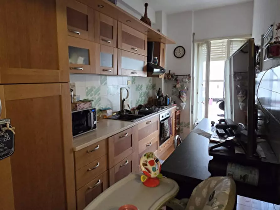 Immagine 17 di Appartamento in vendita  in Via Licinio Stolone 106 a Roma