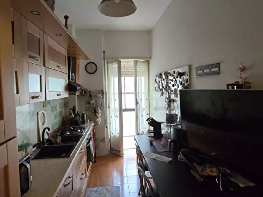 Immagine 18 di Appartamento in vendita  in Via Licinio Stolone 106 a Roma