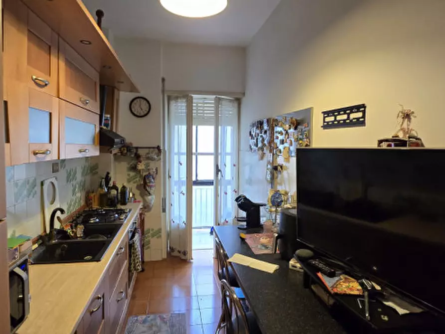 Immagine 19 di Appartamento in vendita  in Via Licinio Stolone 106 a Roma