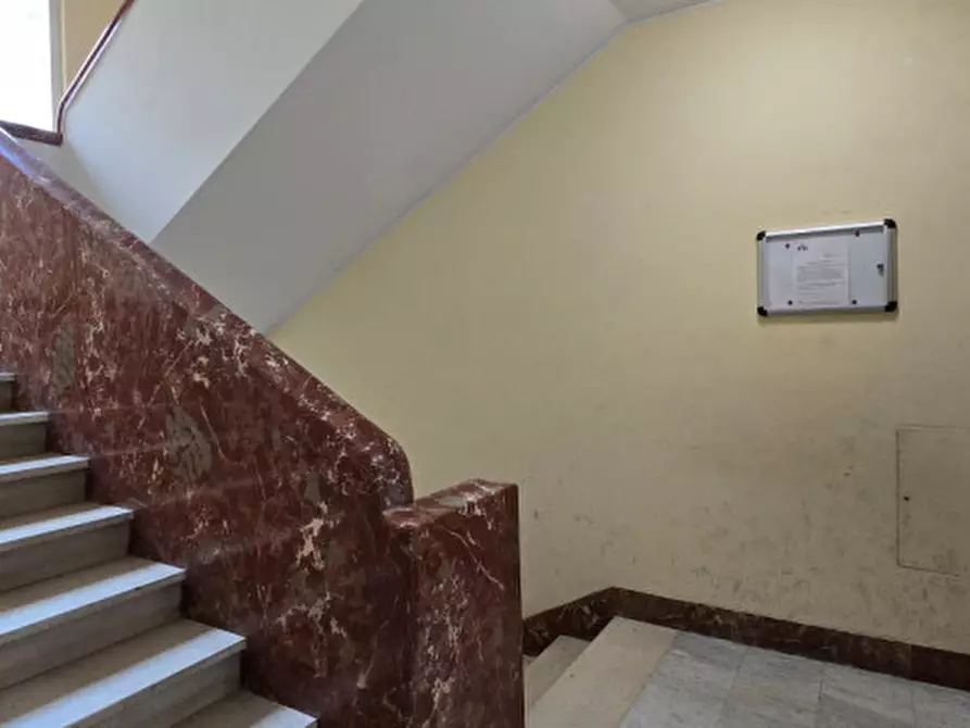 Immagine 31 di Appartamento in vendita  in Via Licinio Stolone 106 a Roma