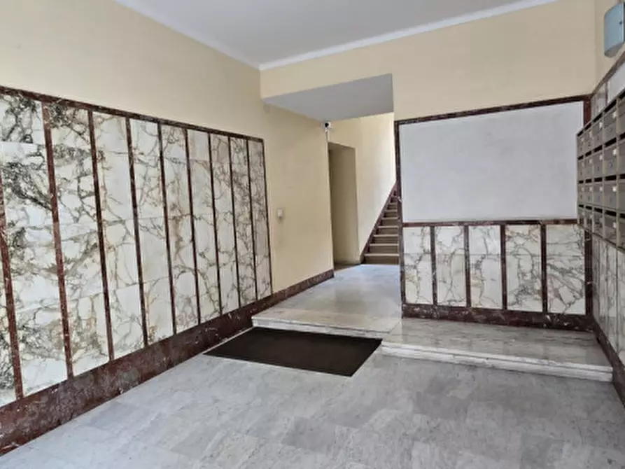 Immagine 33 di Appartamento in vendita  in Via Licinio Stolone 106 a Roma