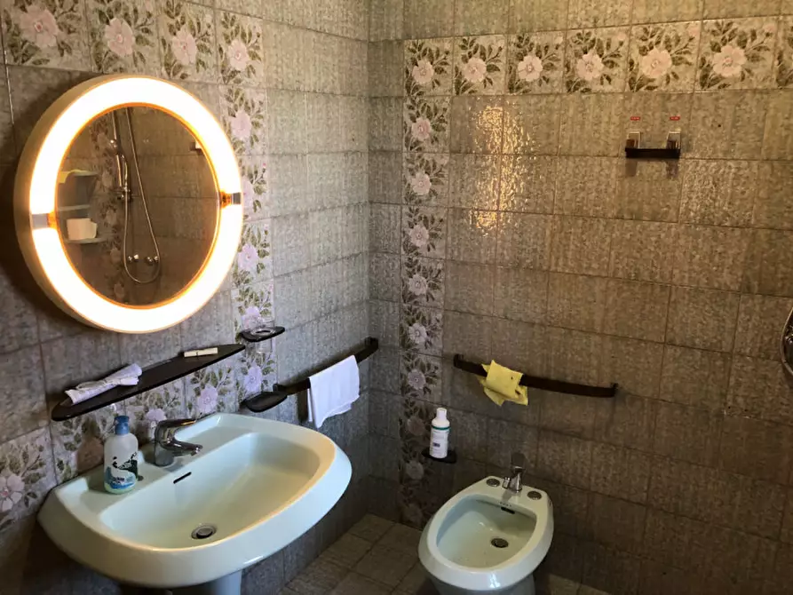 Immagine 10 di Casa indipendente in vendita  in via San Donato 66 a Correzzola