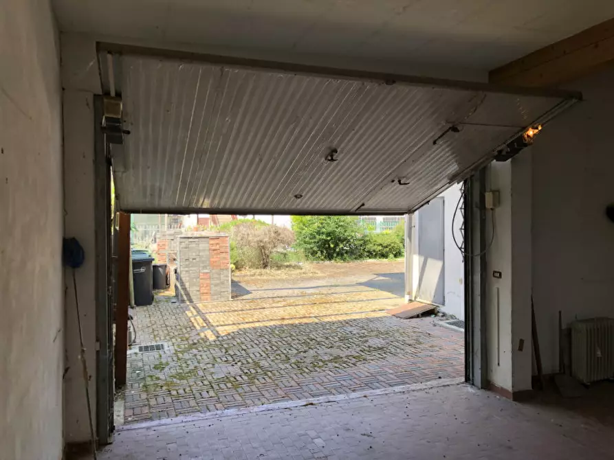 Immagine 19 di Casa indipendente in vendita  in via San Donato 66 a Correzzola