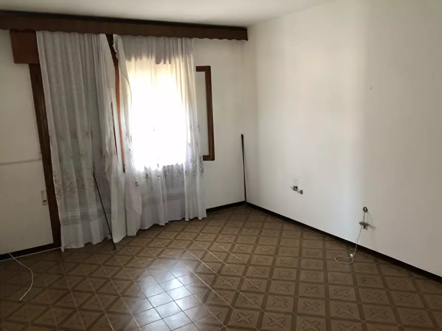 Immagine 37 di Casa indipendente in vendita  in via San Donato 66 a Correzzola