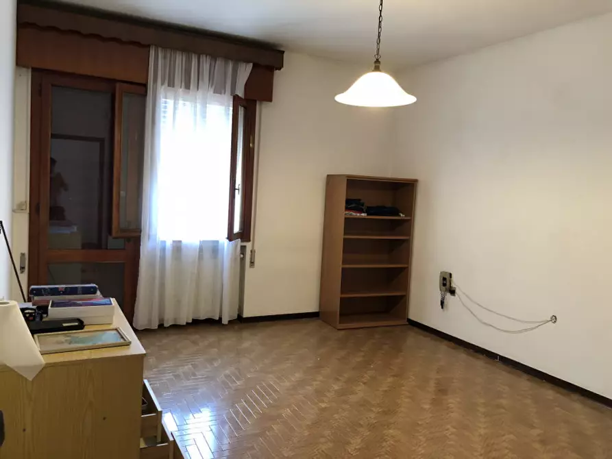 Immagine 38 di Casa indipendente in vendita  in via San Donato 66 a Correzzola