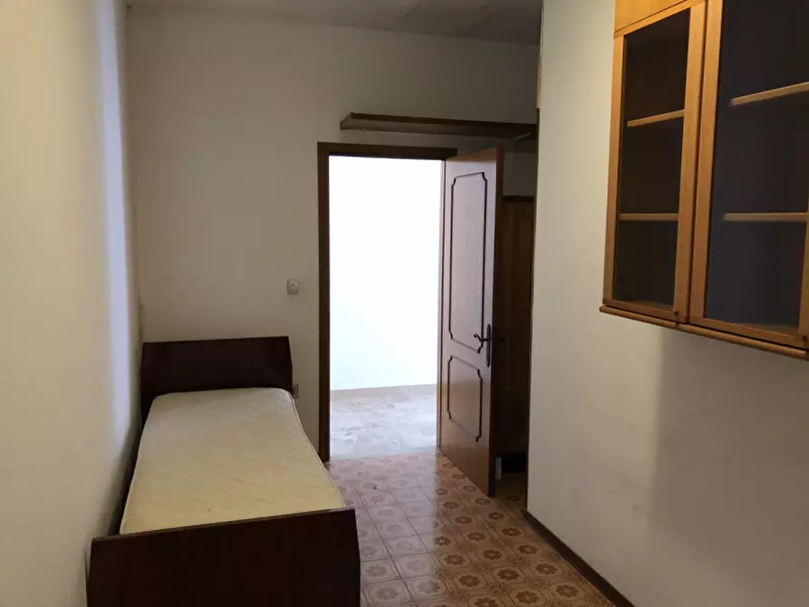 Immagine 42 di Casa indipendente in vendita  in via San Donato 66 a Correzzola