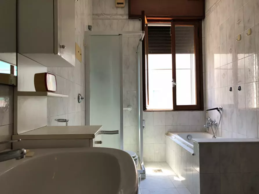 Immagine 43 di Casa indipendente in vendita  in via San Donato 66 a Correzzola