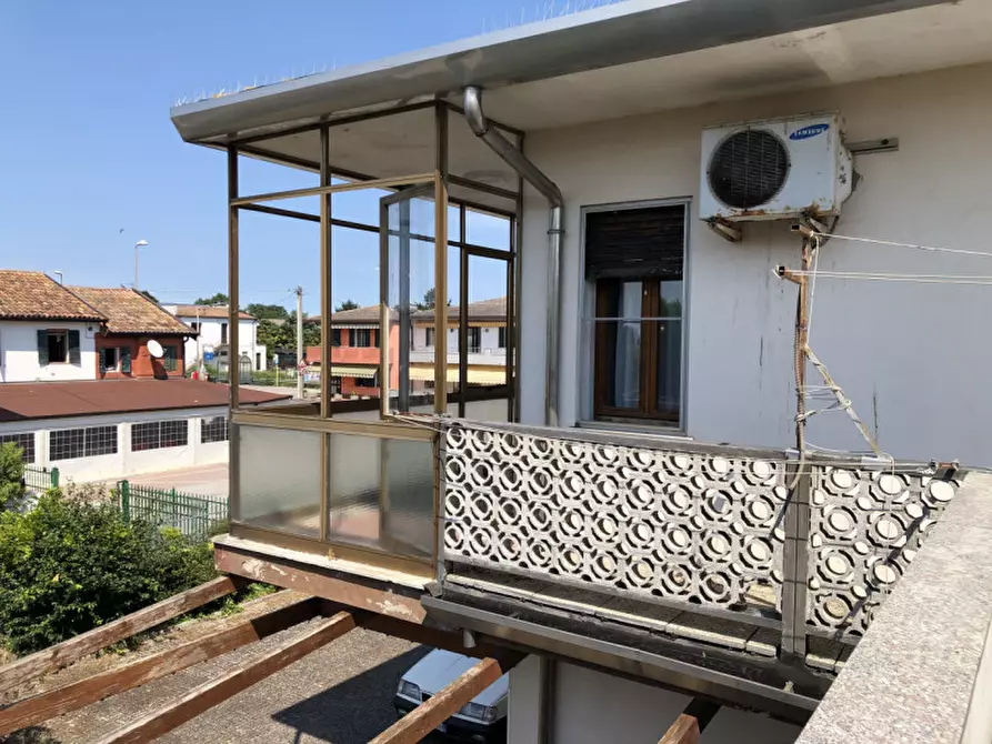 Immagine 57 di Casa indipendente in vendita  in via San Donato 66 a Correzzola