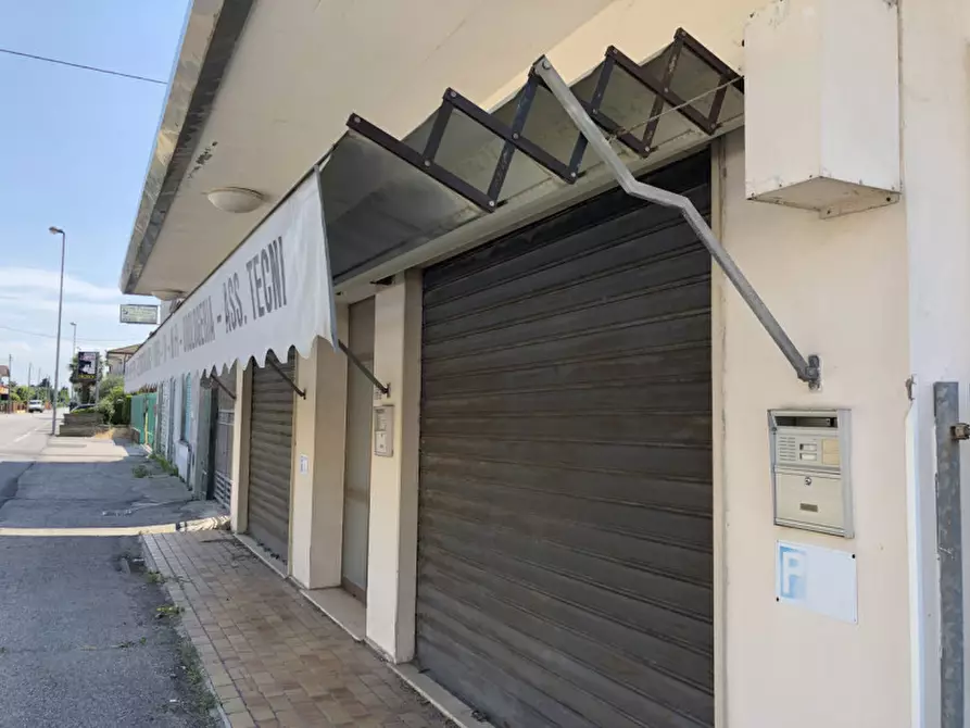 Immagine 72 di Casa indipendente in vendita  in via San Donato 66 a Correzzola