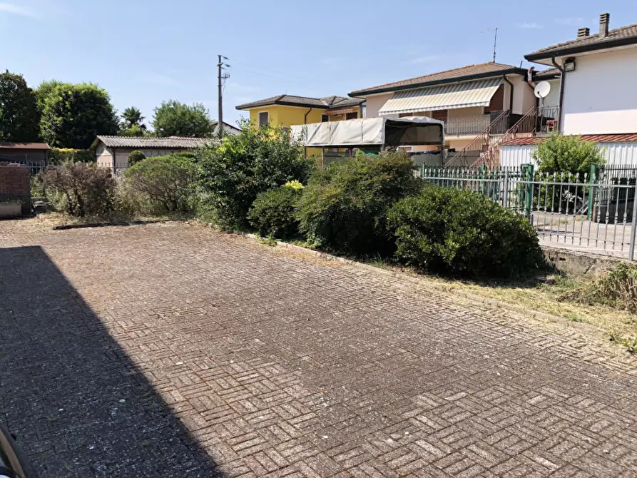 Immagine 83 di Casa indipendente in vendita  in via San Donato 66 a Correzzola