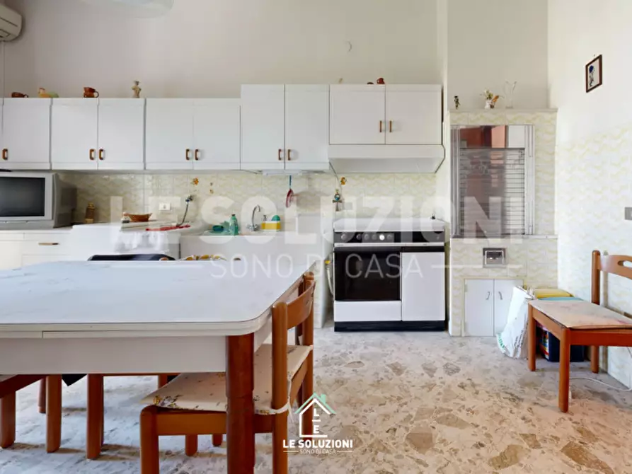 Immagine 9 di Appartamento in vendita  in via Cappuccini 71 a Putignano