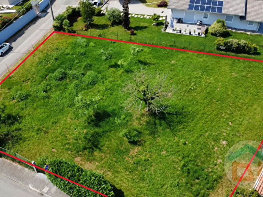 Immagine 1 di Terreno in vendita  in via giuseppe sinicco a Cormons