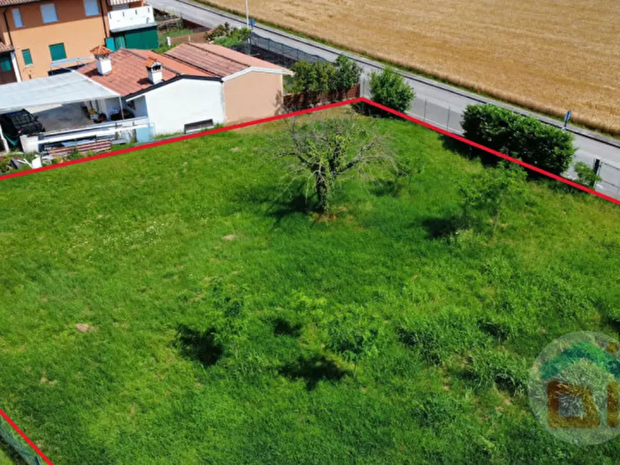 Immagine 10 di Terreno in vendita  in via giuseppe sinicco a Cormons