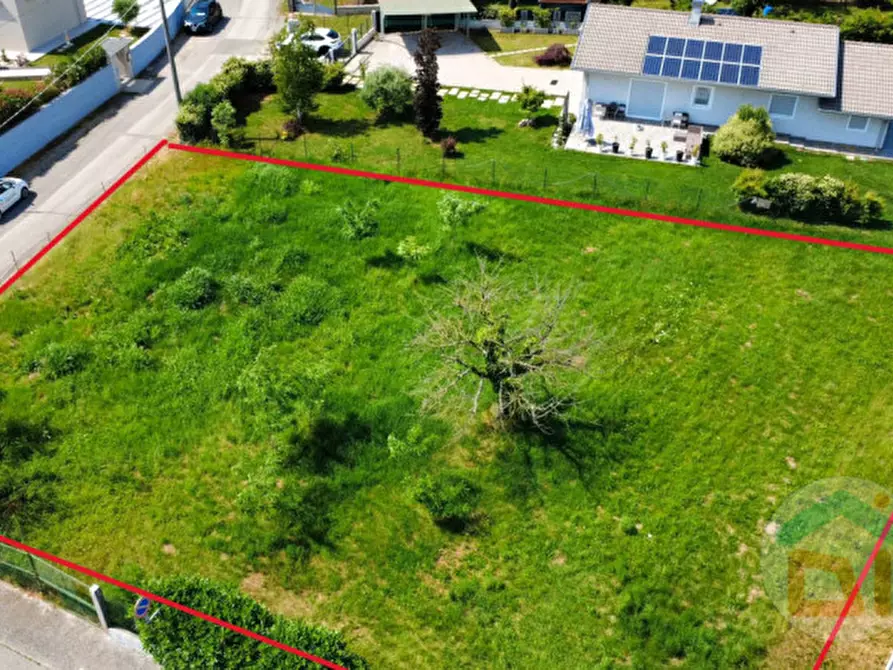 Immagine 13 di Terreno in vendita  in via giuseppe sinicco a Cormons