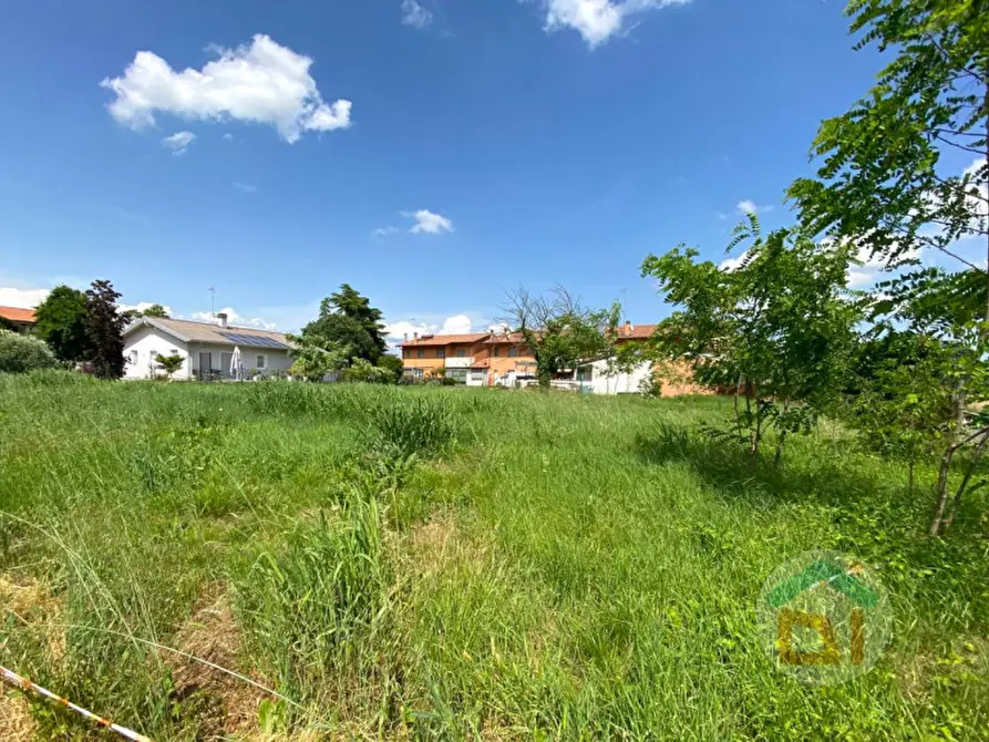 Immagine 15 di Terreno in vendita  in via giuseppe sinicco a Cormons