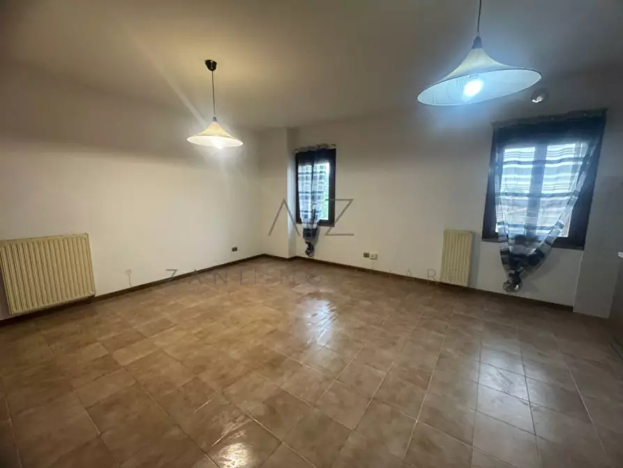 Immagine 3 di Appartamento in vendita  in Via Kennedy a Loria