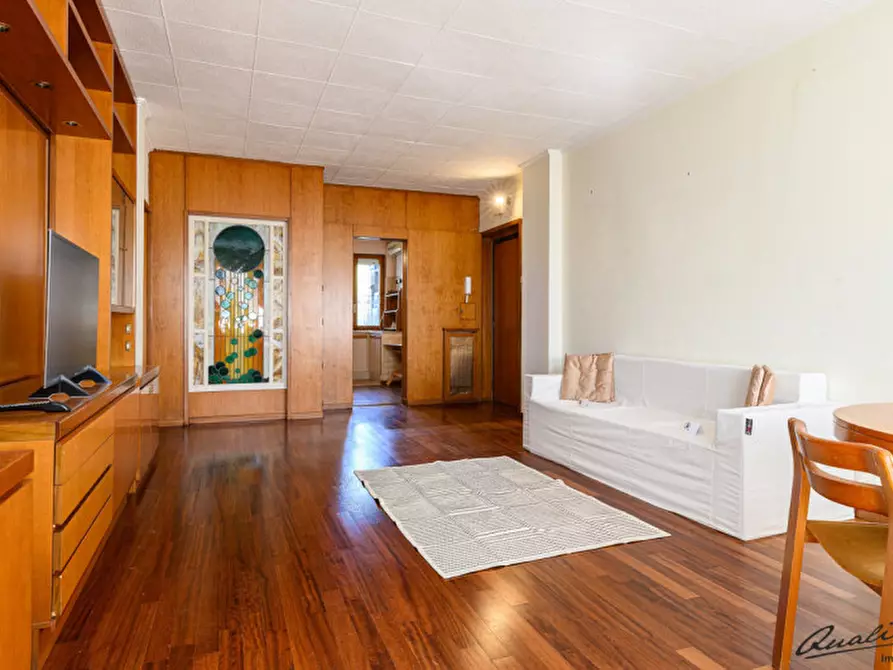 Immagine 6 di Appartamento in vendita  in Via Angelica Balabanoff a Roma