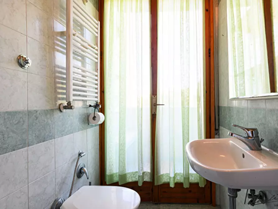 Immagine 11 di Appartamento in vendita  in Via Angelica Balabanoff a Roma