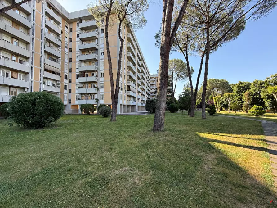 Immagine 33 di Appartamento in vendita  in Via Angelica Balabanoff a Roma