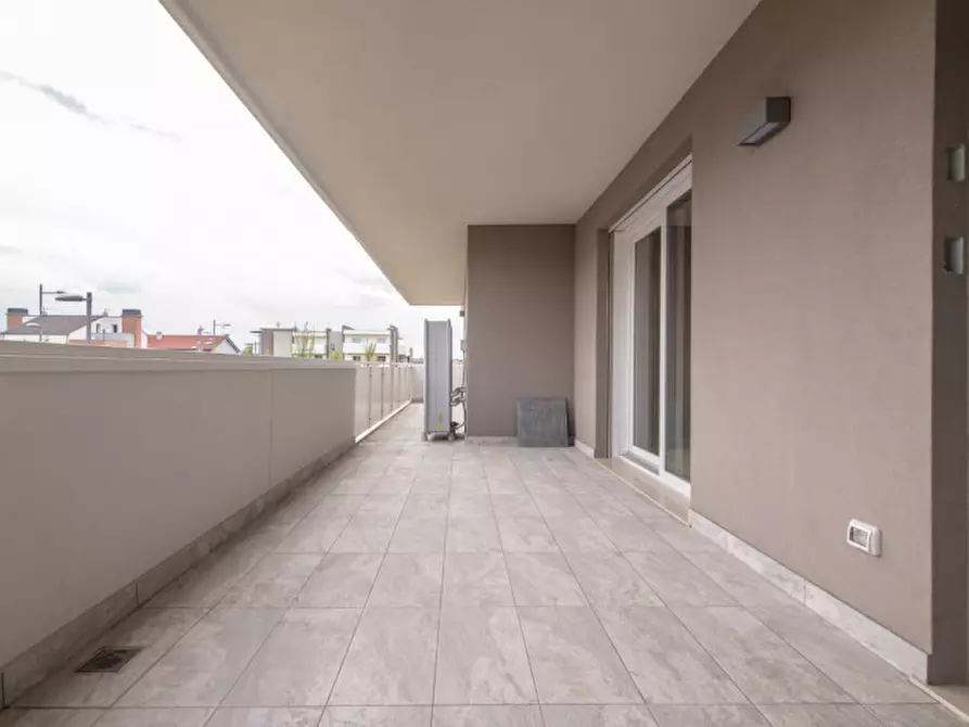 Immagine 10 di Attico in vendita  in via gronchi a Rubano