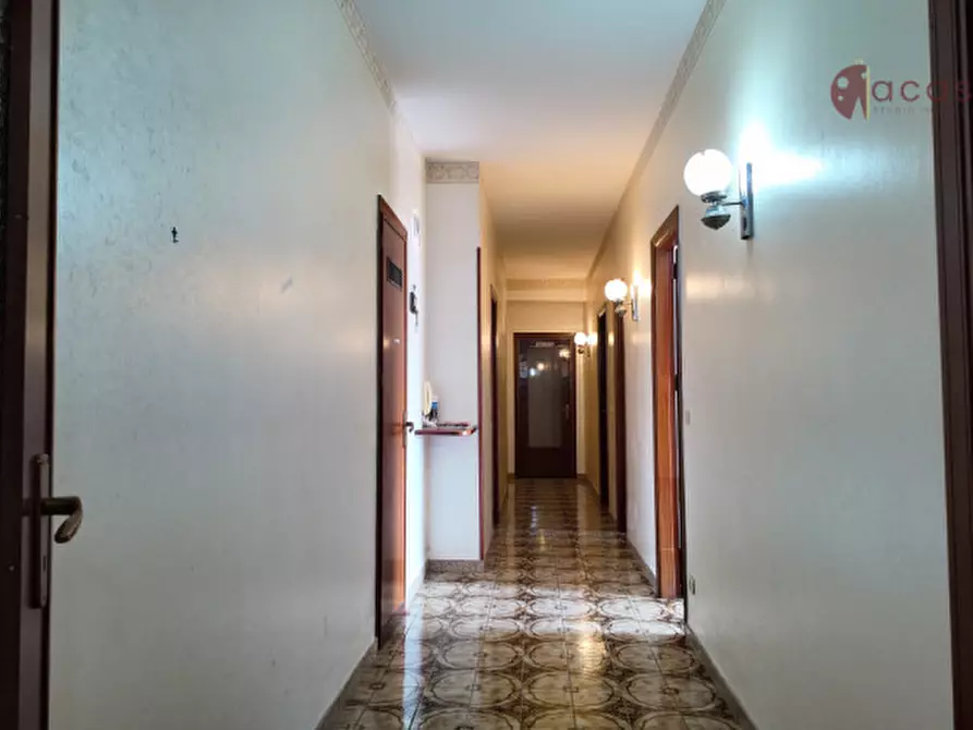 Immagine 7 di Camera in affitto  in Via Luigi Zancla a Palermo