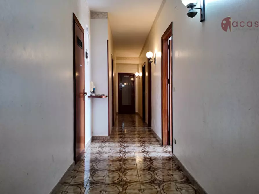 Immagine 10 di Camera in affitto  in Via Luigi Zancla a Palermo