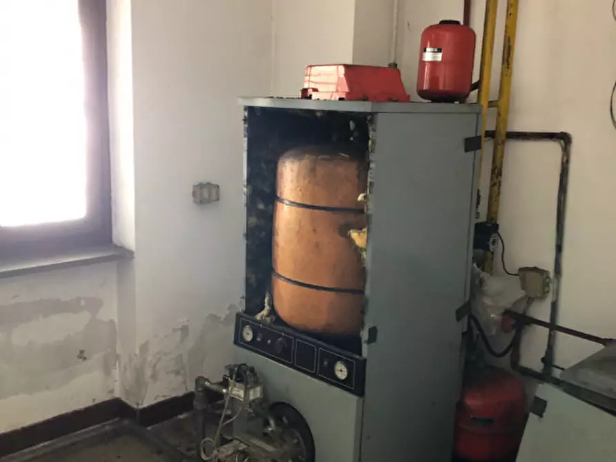 Immagine 16 di Casa indipendente in vendita  in padania 110 a Rovato