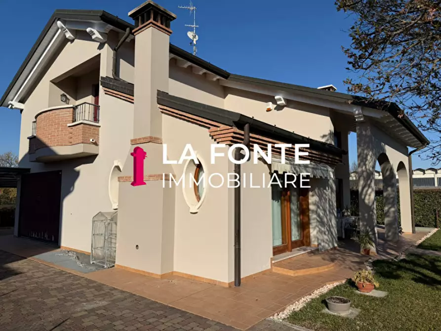 Immagine 2 di Casa indipendente in vendita  in Via Pionche a Vigonza