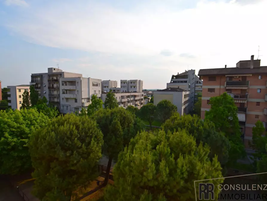 Immagine 6 di Appartamento in vendita  in Via Reginaldo Pole a Verona