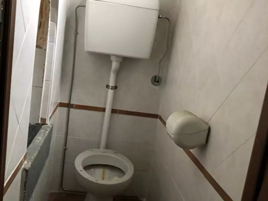 Immagine 7 di Attività commerciale in vendita  in Cesare Battisti 7 a Seriate