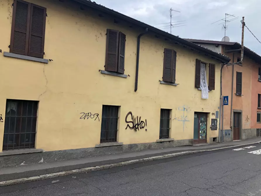 Immagine 15 di Attività commerciale in vendita  in Cesare Battisti 7 a Seriate