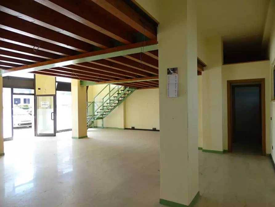 Immagine 4 di Ufficio in vendita  in Viale Giuseppe Mazzini a Mazzano