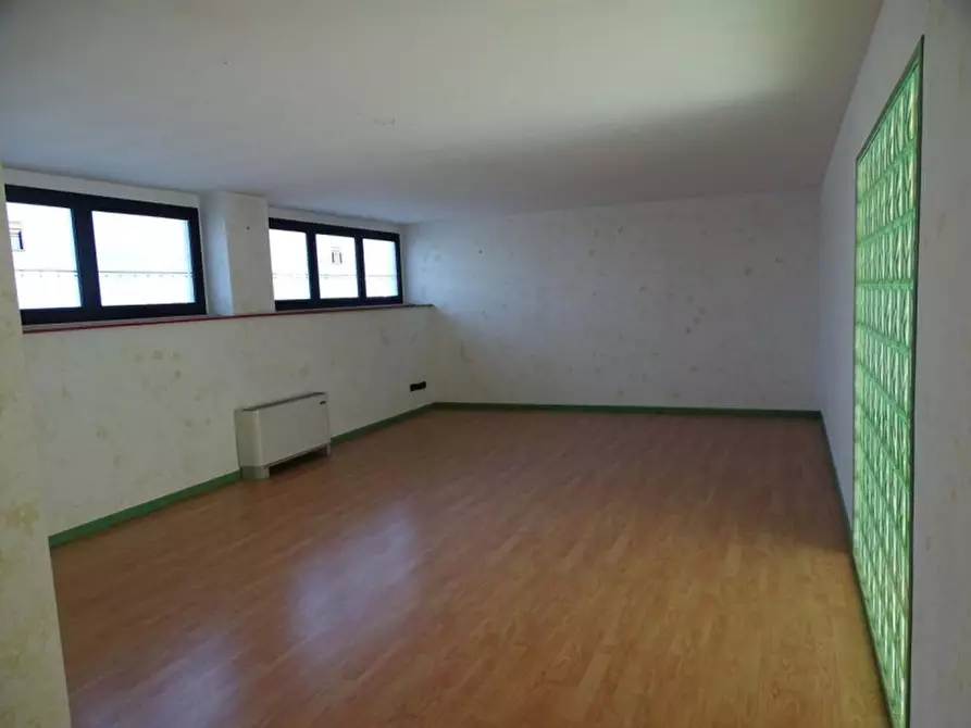 Immagine 6 di Ufficio in vendita  in Viale Giuseppe Mazzini a Mazzano