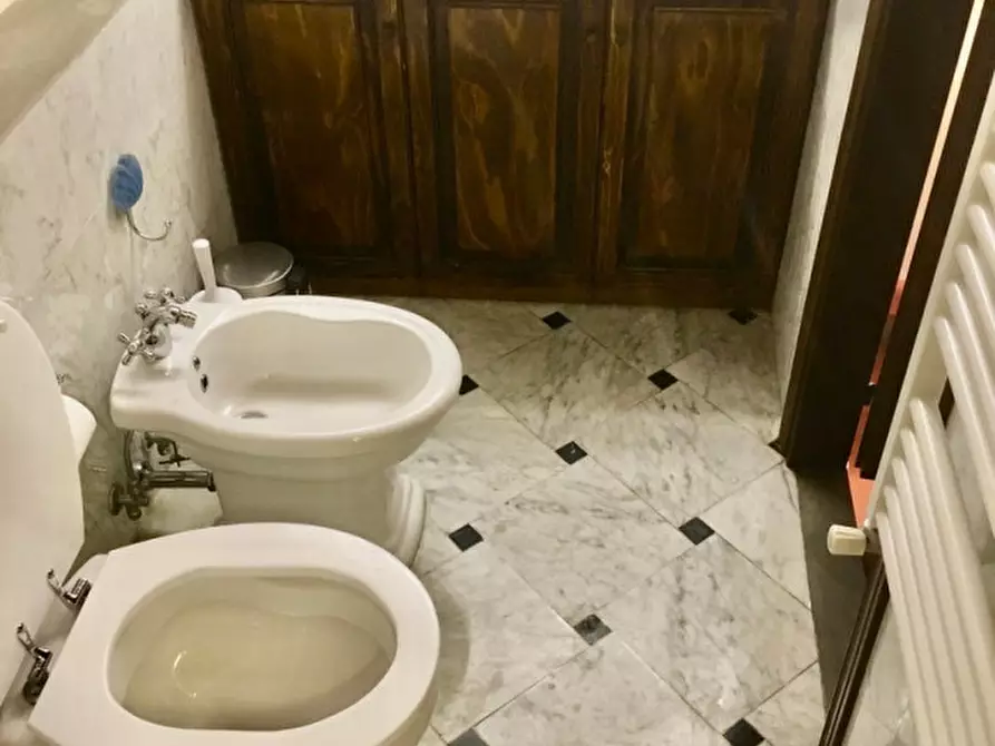 Immagine 6 di Appartamento in affitto  in VIA GINO CAPPONI a Firenze