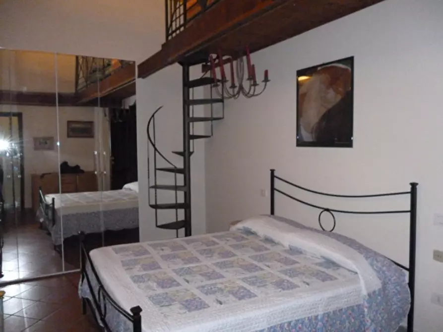 Immagine 15 di Appartamento in affitto  in VIA GINO CAPPONI a Firenze