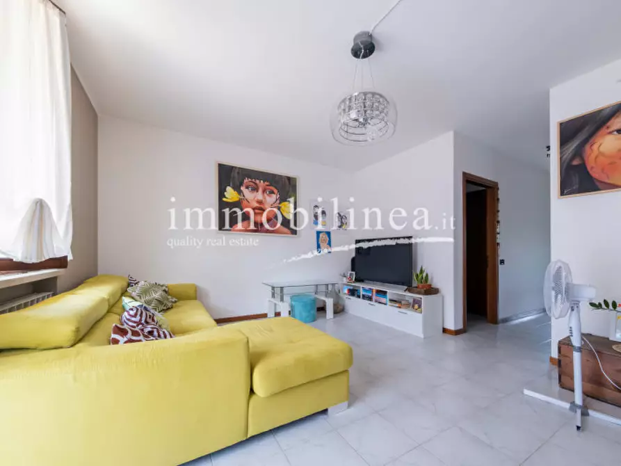 Immagine 1 di Casa bifamiliare in vendita  in Via del Lavoro a Castelnuovo Del Garda