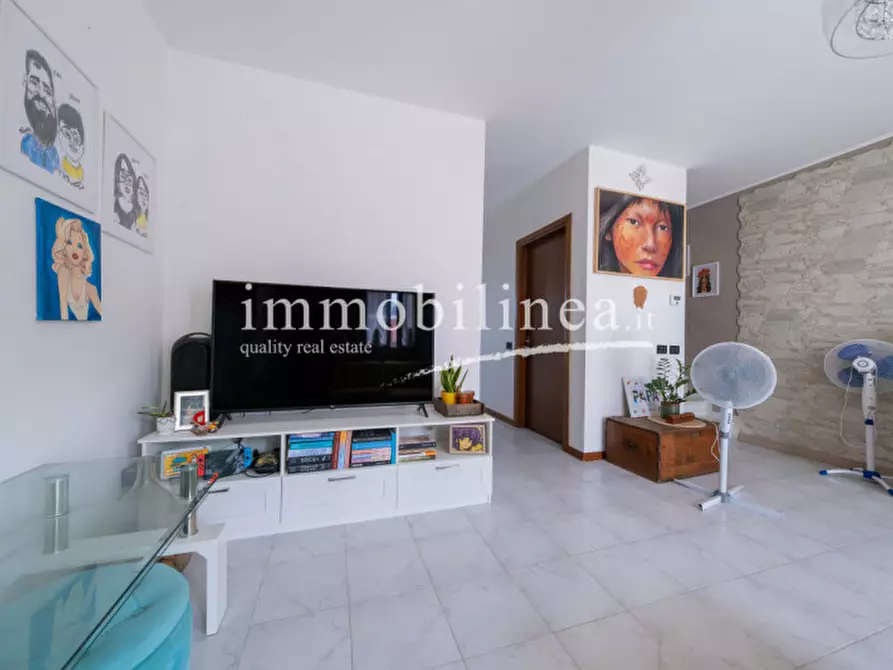 Immagine 3 di Casa bifamiliare in vendita  in Via del Lavoro a Castelnuovo Del Garda